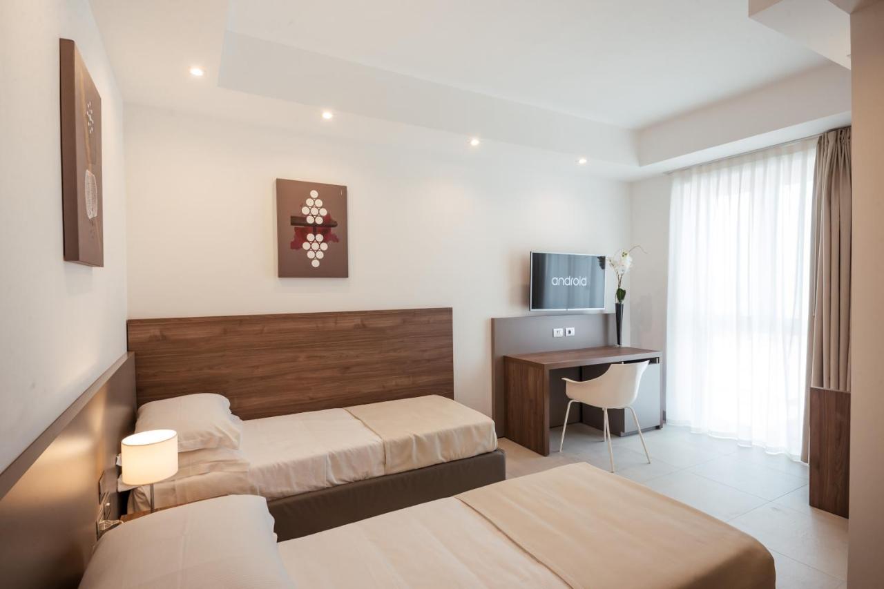 צ'ריניולה Grieco Business & Spa Hotel מראה חיצוני תמונה