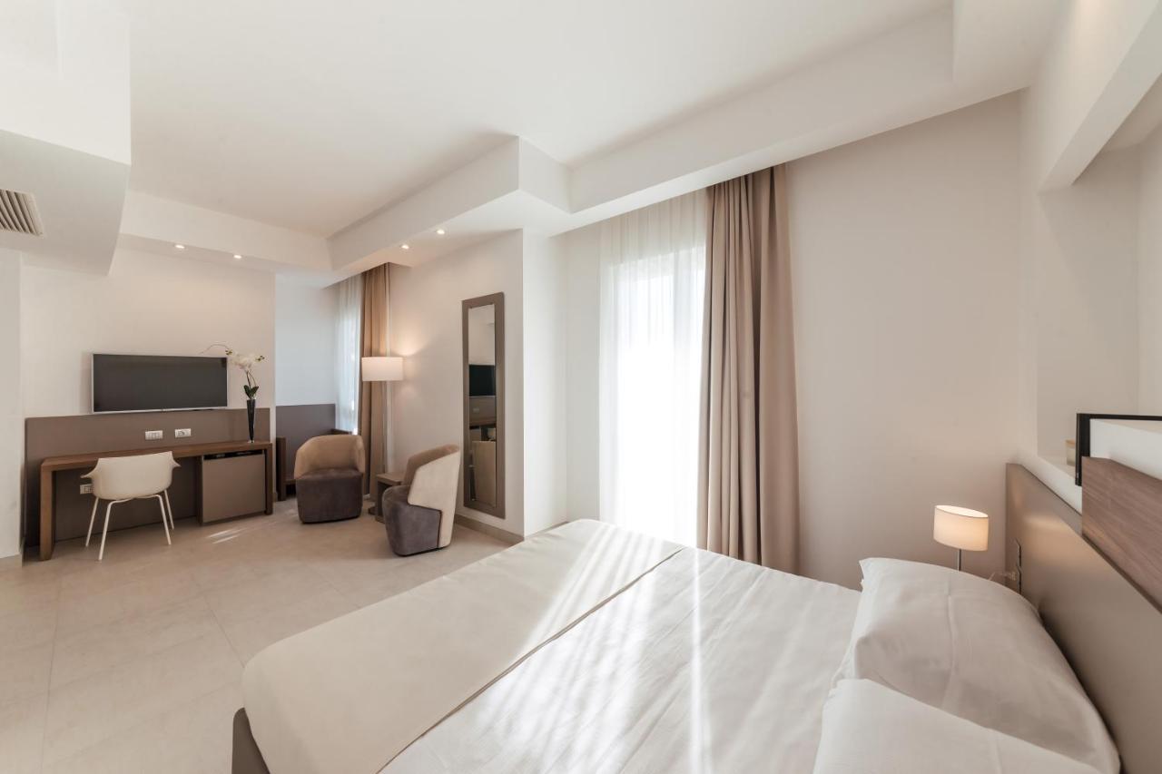 צ'ריניולה Grieco Business & Spa Hotel מראה חיצוני תמונה