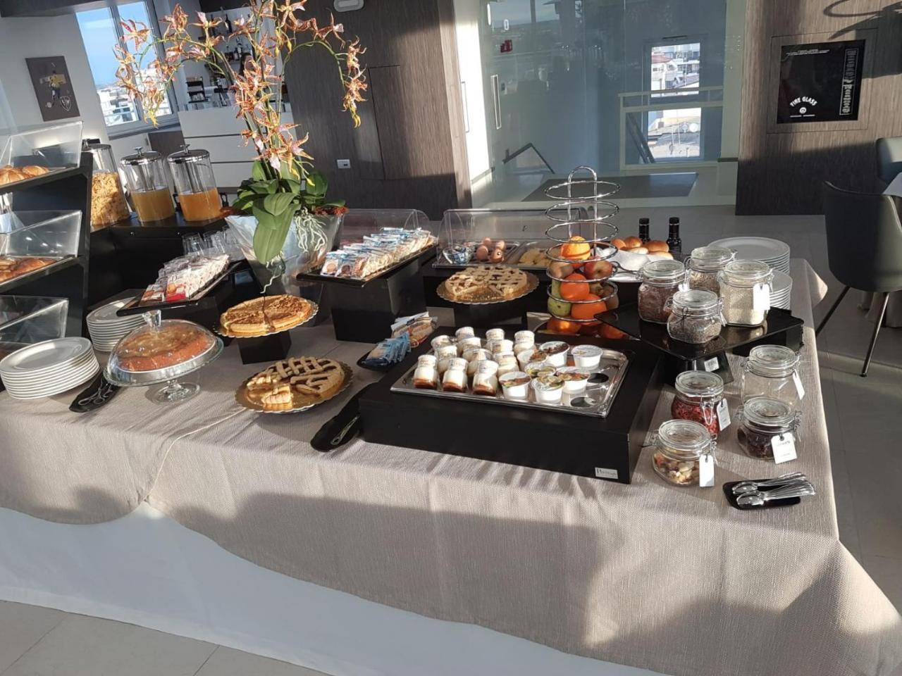 צ'ריניולה Grieco Business & Spa Hotel מראה חיצוני תמונה